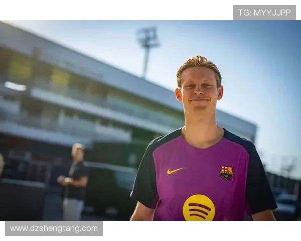 巴萨最新年薪榜出炉莱万高居首位德容紧随其后成薪资核心